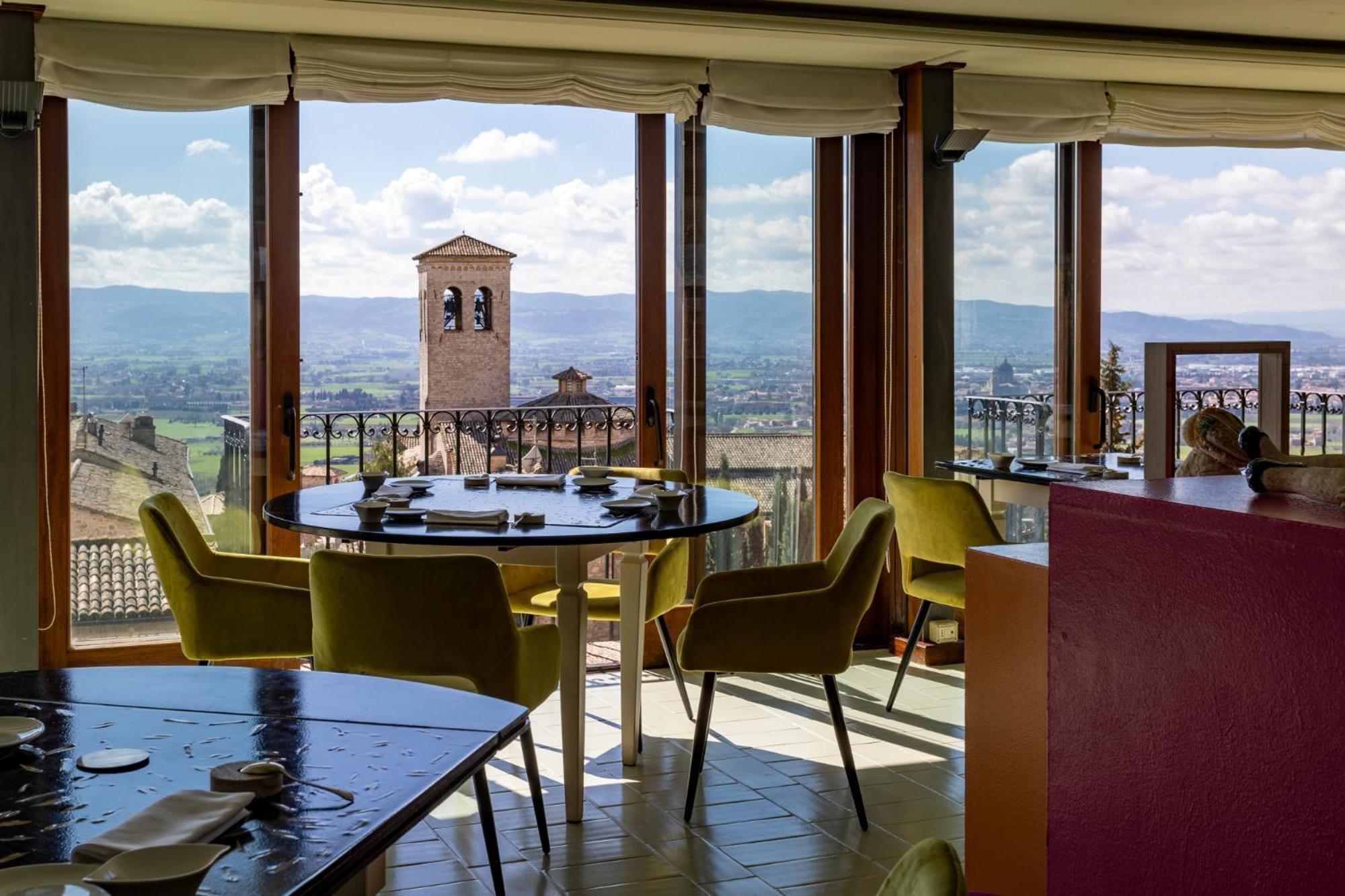 Hotel Fontebella Ассизи Экстерьер фото